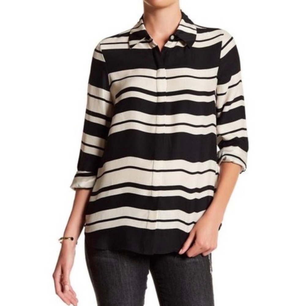 FRAME Denim Le Essential Blouse in Noir Sculpture Stripe 100% Silk s.S NWOT - Picture 7 of 10